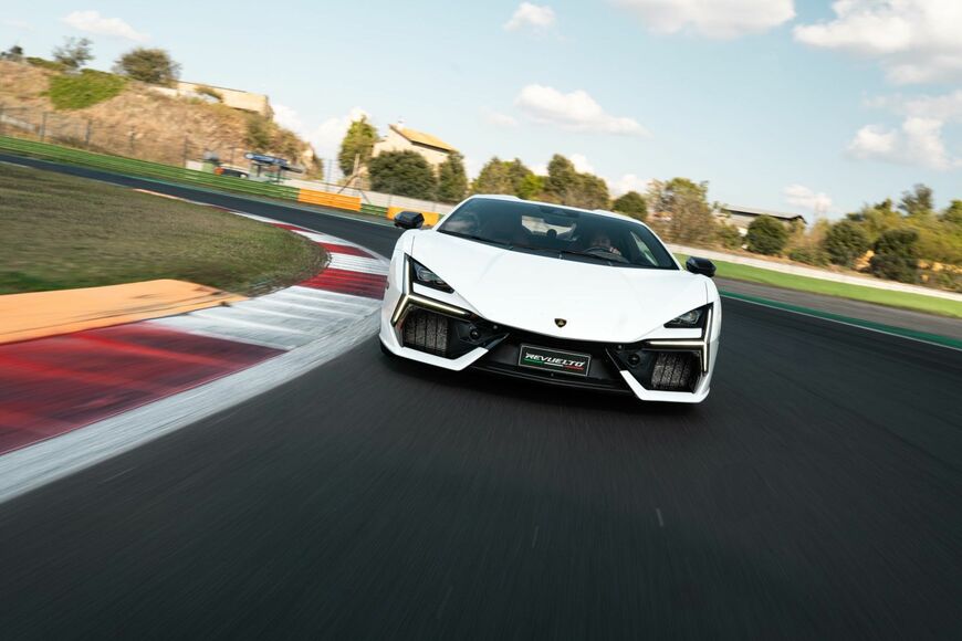 （写真：Automobili Lamborghini）
