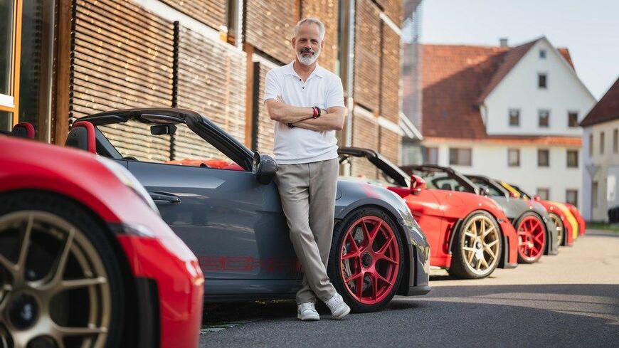 ポルシェ「911」「718」の開発責任者を務めるフランク・モーザー氏