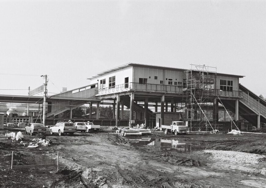 新設工事中の若葉駅＝1979年（写真：東武博物館）