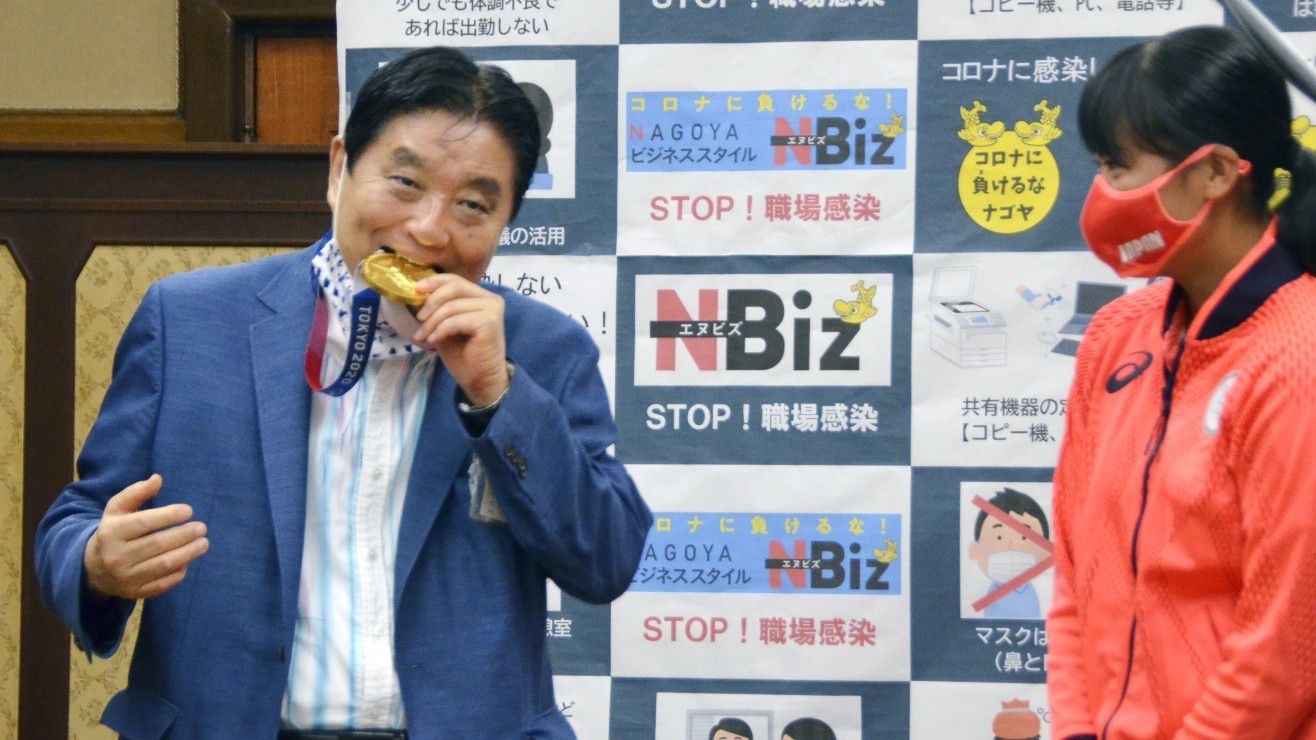 名古屋市長 メダル噛み が余りにもタチが悪い訳 リーダーシップ 教養 資格 スキル 東洋経済オンライン 社会をよくする経済ニュース