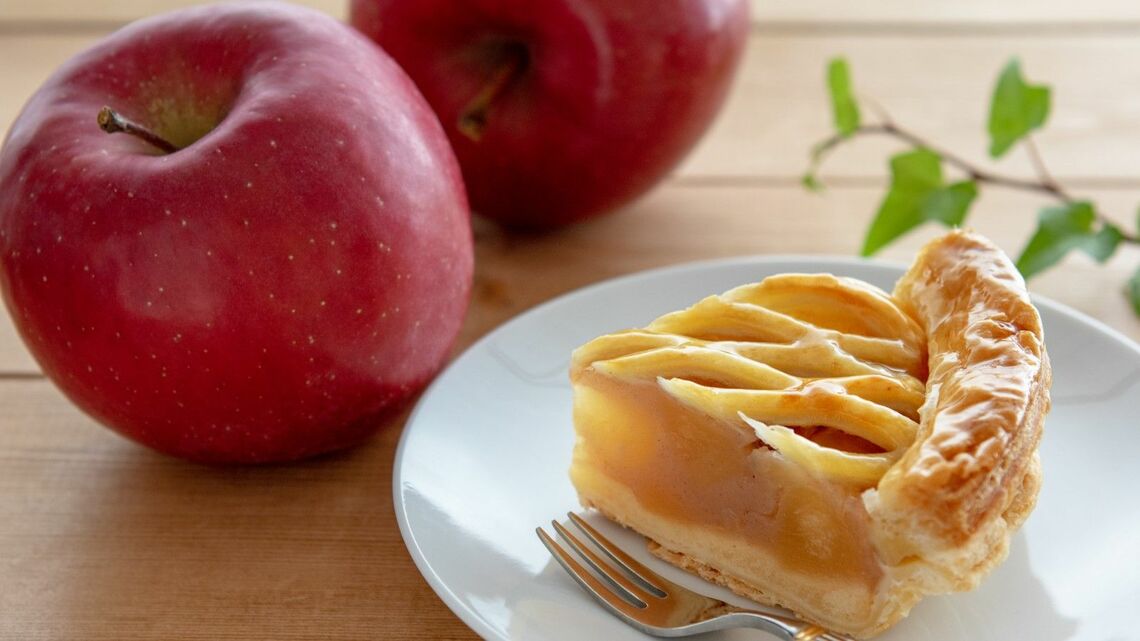 健康にも美容にもいいと聞く「りんご」ですが、NGな食べ方や組み合わせがあるそうです（写真：my room／PIXTA）この記事の画像を見る(◯枚)