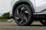 三菱の新型SUV「エクスフォースHEV」（筆者撮影）