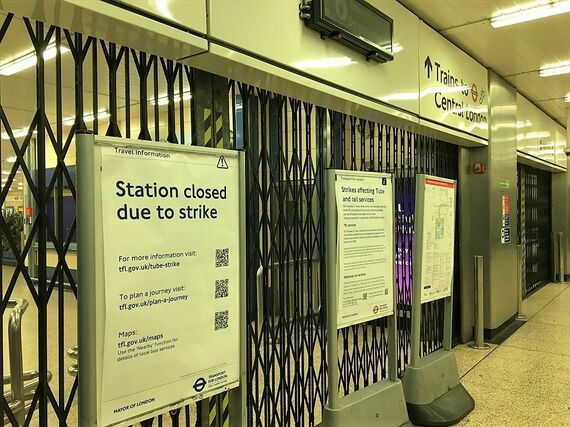 閉鎖されたロンドン地下鉄の駅