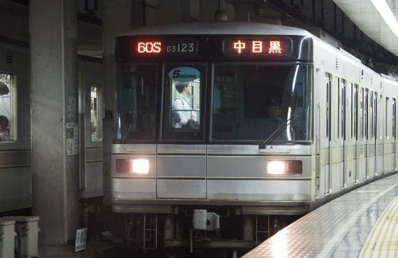 君は日比谷線の新型車両を知っているか 通勤電車 東洋経済オンライン 社会をよくする経済ニュース