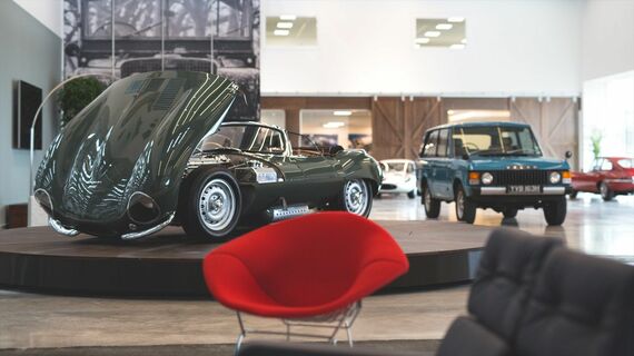 イギリス・ウエストミッドランズのコベントリーにある工房を取材した（写真：Jaguar Land Rover）