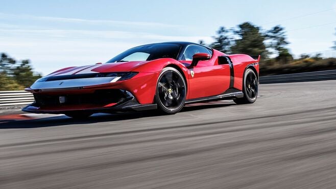 フェラーリ新型｢849テスタロッサ｣のポジション