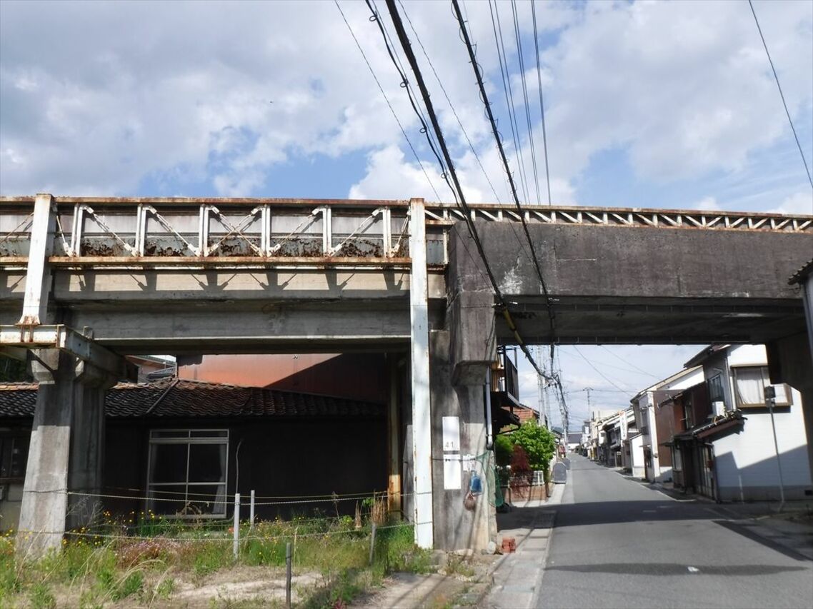 今も残る三江線（2018年廃止）の高架