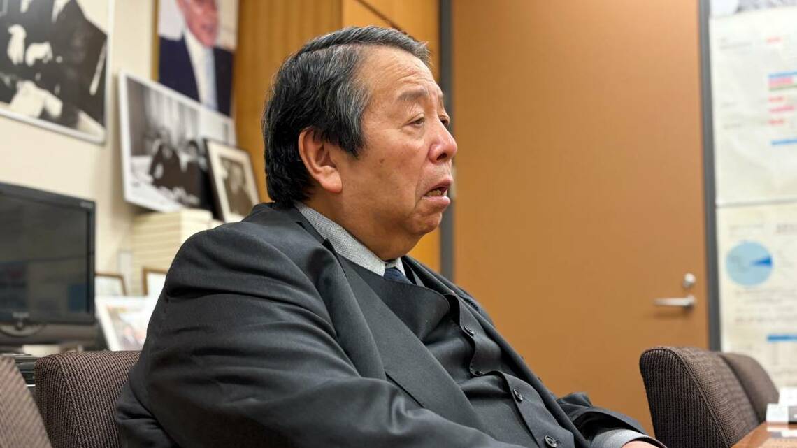 村上誠一郎(むらかみ・せいいちろう)/1952年愛媛県生まれ。東京大学法学部卒業後、河本敏夫衆議院議員の秘書となる。1986年に旧愛媛2区から衆議院議員に初当選。大蔵政務次官、初代財務副大臣、国務大臣(行政改革・構造改革特区・地域再生担当)、内閣府特命担当相(規制改革・産業再生機構担当)等を歴任。2024年10月から総務相(写真:編集部撮影)