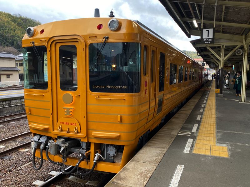 3号車側（松山方面）外観（筆者撮影）