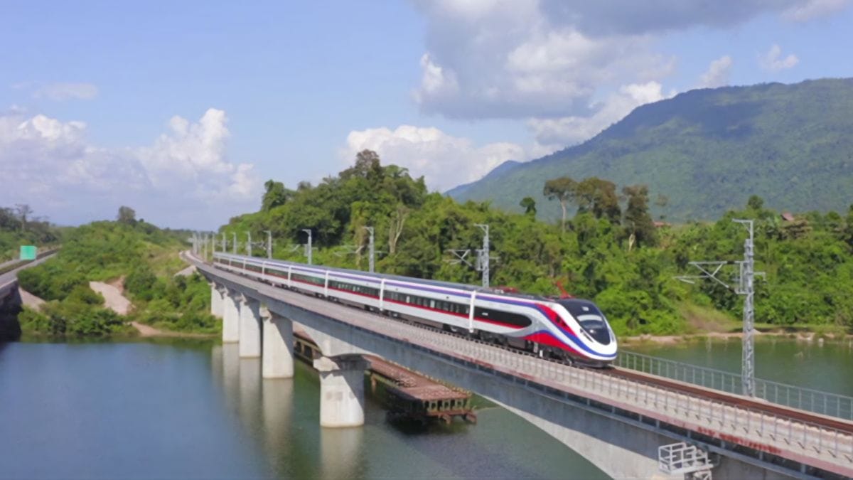 中国雲南省とラオス首都を結ぶ｢中老鉄路｣開通 全線に｢中国規格｣採用