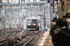 朝時間帯に大阪駅に現れた「ウエストエクスプレス銀河」