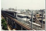 駅南の玉出側から見た南海本線の高架ホーム＝1993年5月（写真：南海電鉄）