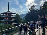 この日も多くの外国人観光客が訪れていました（筆者撮影）
