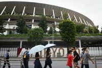 緊急事態下の東京五輪はコロナ拡大を助長したか 直接の影響より意識の変化に与えた影響が深刻