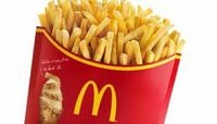 マック「メガポテト」、ついに姿を見せる カロリーはビッグマックの倍、粗利も高い