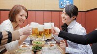 ｢同僚との飲み会が多い会社｣トップ100社 3位はあの電通､上位にはリクルートグループ