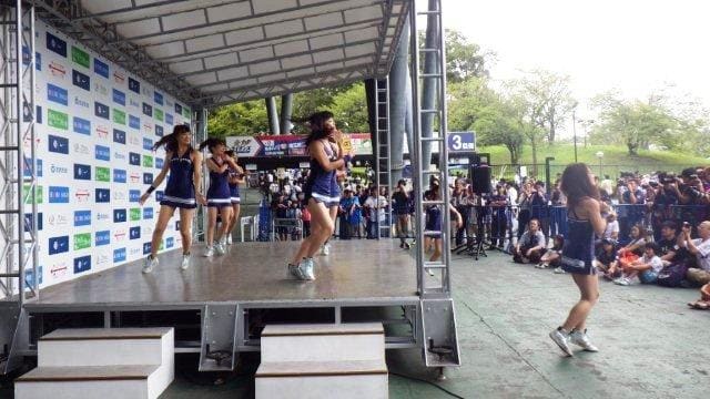チアはゲーム前にも1ステージ踊る
