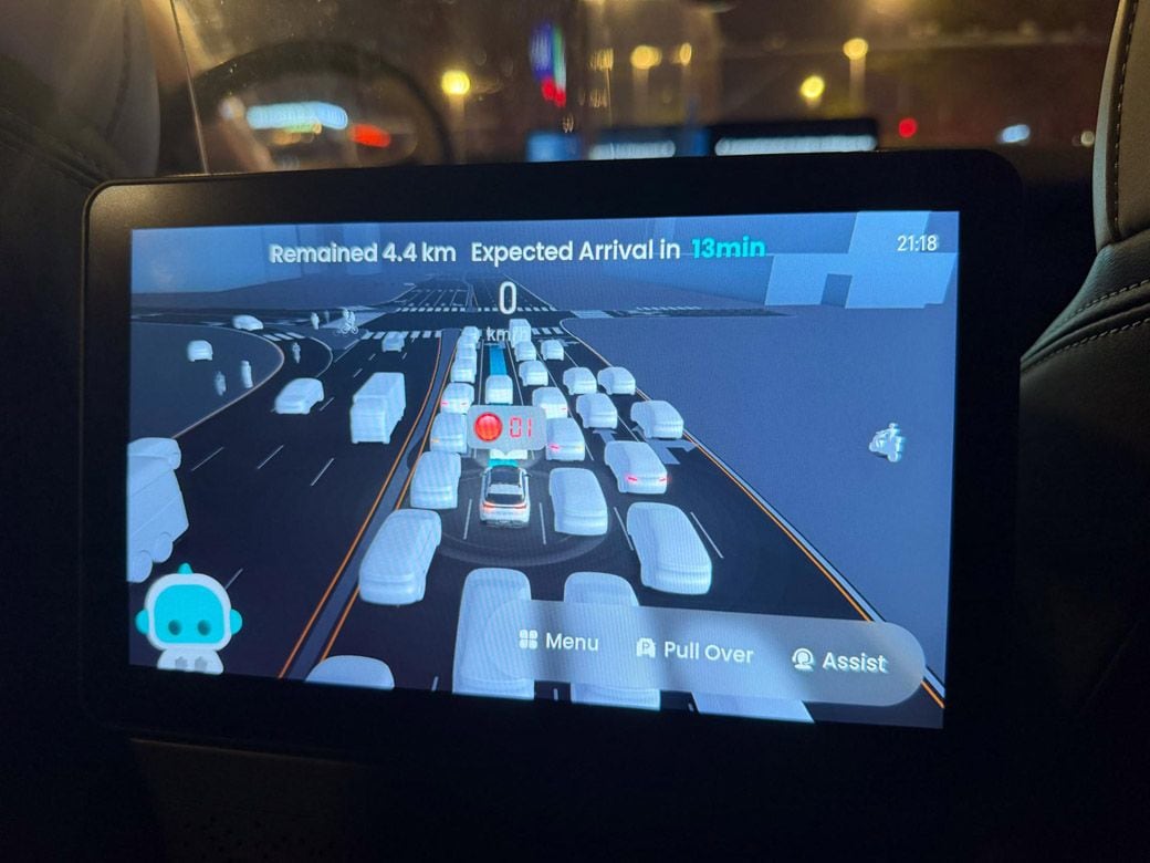 車内のタブレットに表示される3D画面