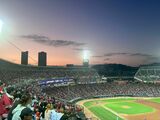 8月猛暑のマツダZOOMZOOMスタジアム（写真：筆者撮影）