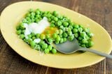 卵を崩しながら食べてください