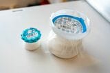 左がモロッコヨーグル、右がジャンボヨーグル（写真：筆者撮影）