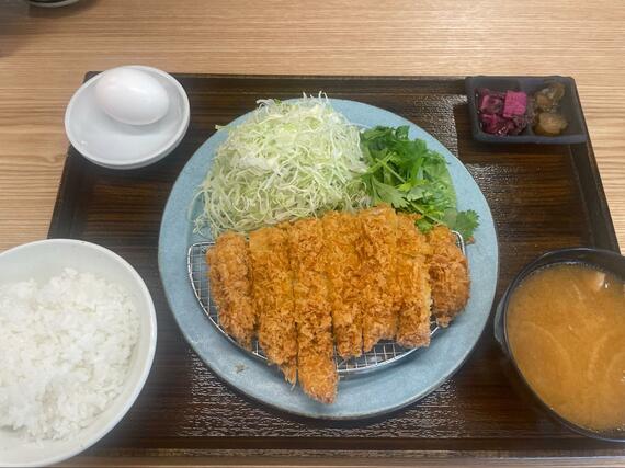 とんかつ定食
