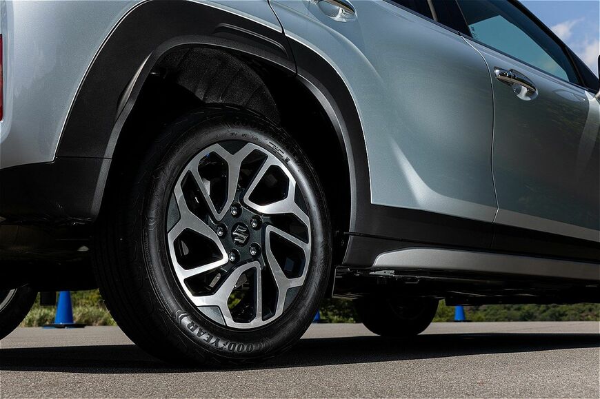 スズキ新型SUV「フロンクス（プロトタイプ）」のディテール（写真：三木宏章）