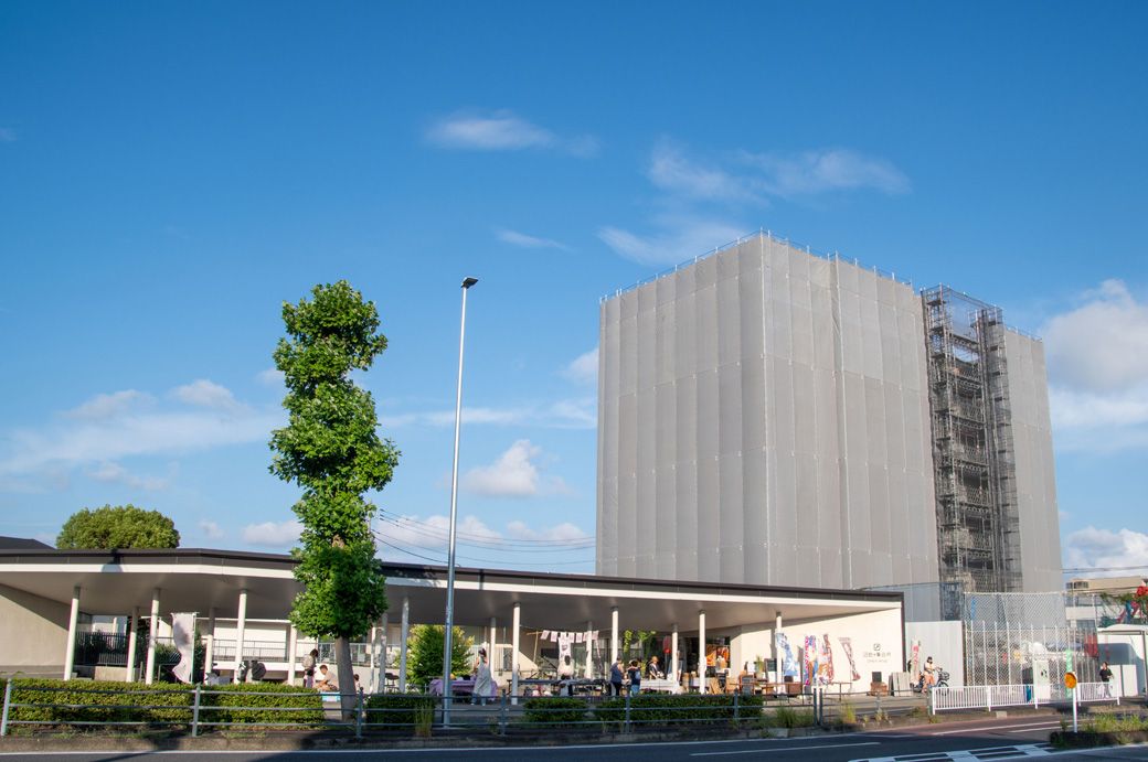 建て替え中の高層住棟