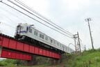 紀ノ川橋梁を渡るなんば行き特急サザン