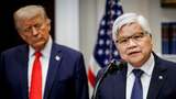 2025年3月3日、ホワイトハウスでの投資発表に臨むトランプ大統領（左）と台湾積体電路製造（TSMC）の魏哲家会長（写真・ 2025 Bloomberg Finance LP）