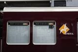 能勢電鉄に譲渡された車両にも鎧戸が（撮影：南正時）