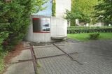 西宮北口駅にあった「ダイヤモンドクロス」を記念したモニュメント（撮影：南正時）