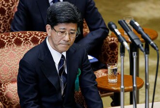 佐川氏喚問､証言拒否多く｢疑惑｣解明に距離