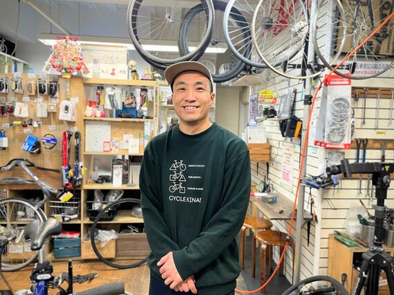木梨サイクルのスタッフ日高平さん