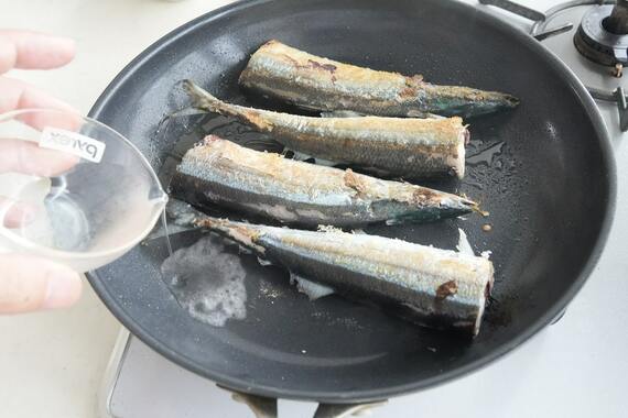 酒を入れる