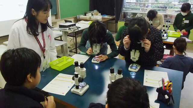 理系大学「女子枠」拡大の裏で起きていること