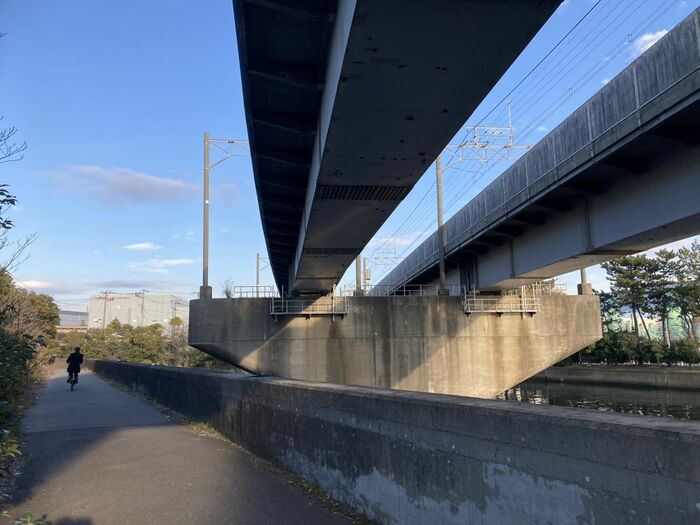 二俣新町駅付近の高架橋