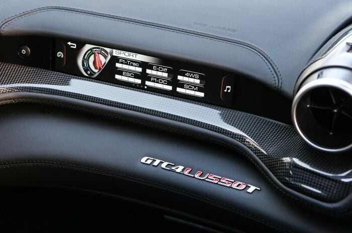 フェラーリ GTC4 ルッソT｜Ferrari GTC4Lusso T