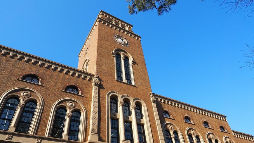 一橋大学では70年ぶりに新学部設置（写真：akey／PIXTA）この記事の画像を見る(◯枚)