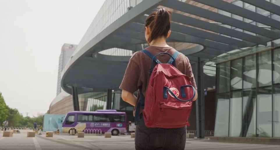 中国 AI美女 清華大学