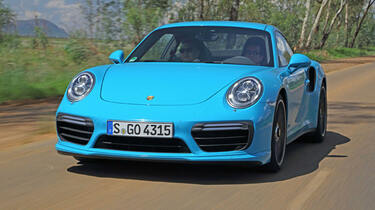 ポルシェ｢911ターボ｣はこんなにも凄まじい 580馬力の超絶パワーを