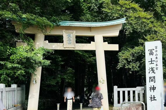 駐屯地近くの神社