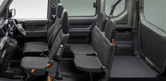 N-VANの広い室内空間