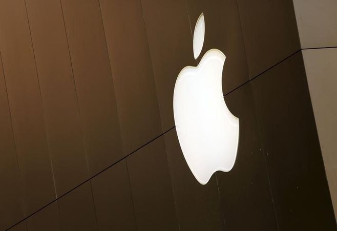 アップルCEO｢捜査協力拒否｣に大きな反響