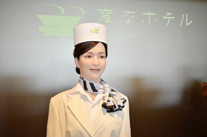 フロント係の「ゆめ子」さん