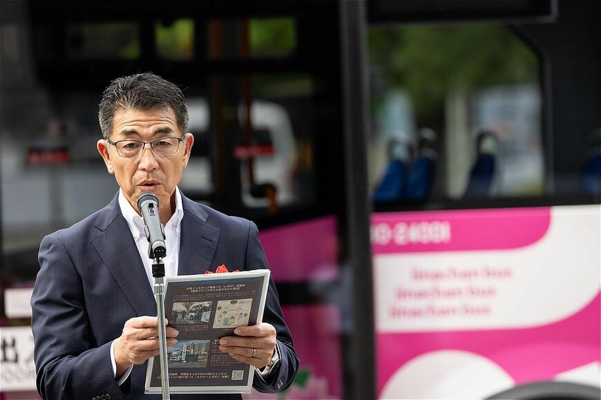 伊那市役所で行われたEV出発式の様子（筆者撮影）