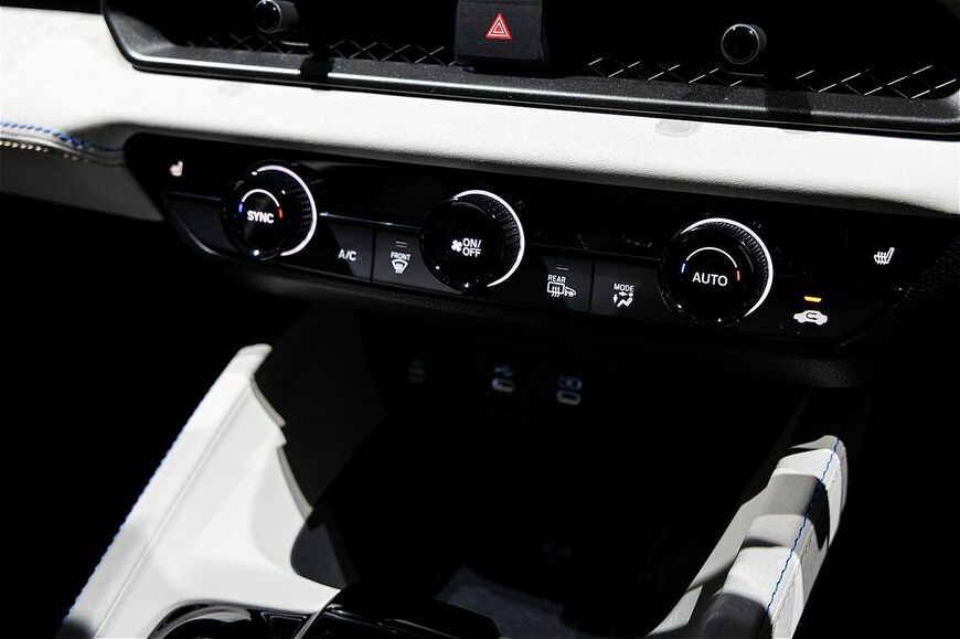 ホンダの新型「プレリュード」（写真：三木 宏章）