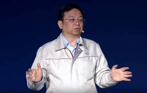 BYDドリームデイで講演を行ったBYDのの王会長（筆者撮影）