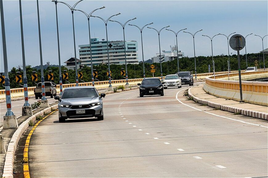 タイで試乗したホンダ「シビック e:HEV RS」（写真：筆者撮影）