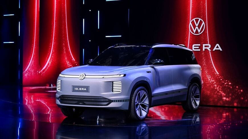 小鵬汽車は資本提携先のVWへの技術供与からも利益を得ている。写真は小鵬汽車の車台をベースに開発されたとされるVWのコンセプトカー｢ID.ERA｣（VW中国法人のウェブサイトより）